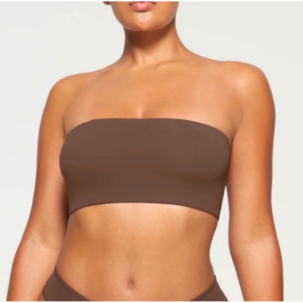 SKIMS Womens Fits Everybody Buttery Soft Minimalist Bandeau Top Cocoa Brown S